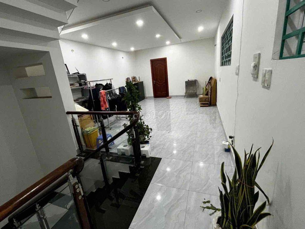 Nhà 1T3L DT 5x26m gồm 5PN 5WC Mặt tiền đường Lý Tế Xuyên Linh Đông