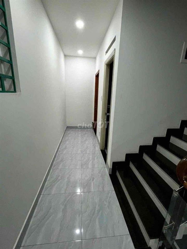 Nhà 1T3L DT 5x26m gồm 5PN 5WC Mặt tiền đường Lý Tế Xuyên Linh Đông