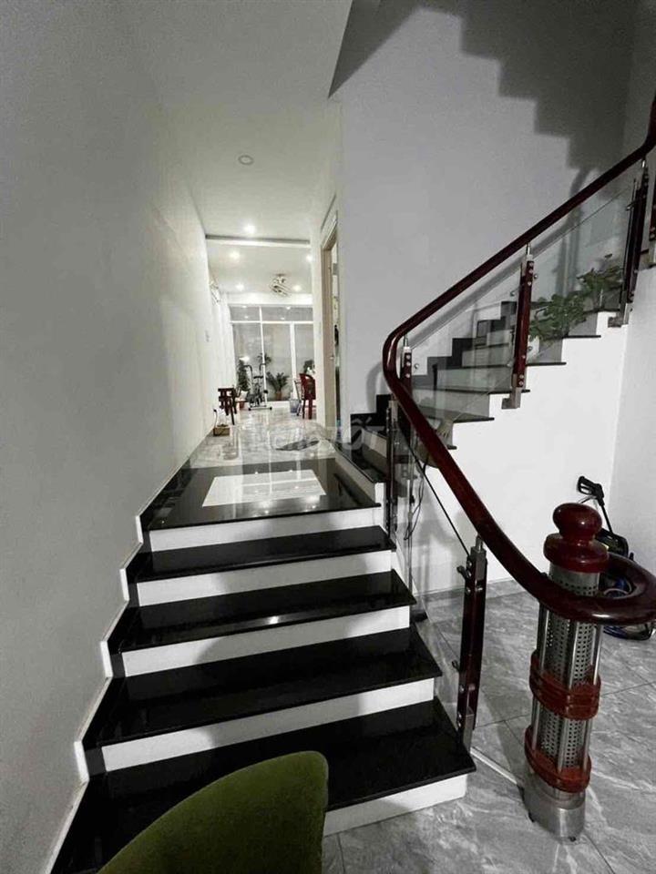 Nhà 1T3L DT 5x26m gồm 5PN 5WC Mặt tiền đường Lý Tế Xuyên Linh Đông