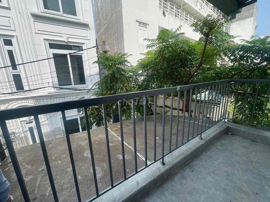 Nhà 1 trệt 1 lầu 3PN mới tinh tại đường số 3 Trường Thọ Thủ Đức