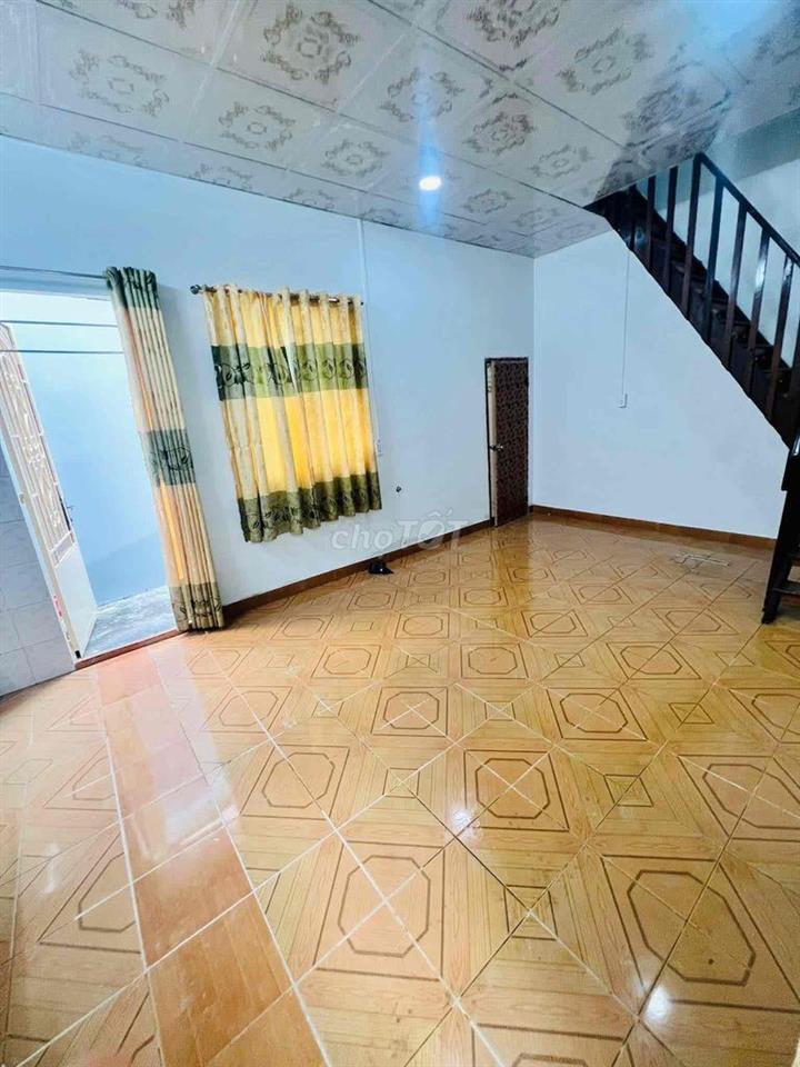Nhà 1 trệt 1 lầu 4PN hẻm xe hơi gần cao đẳng Công Thương Q.9