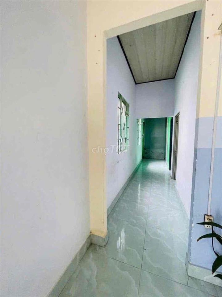 Nhà cấp 4 gồm 2PN góc 2 mặt tiền đường số 3 gần Đình Phong Phú