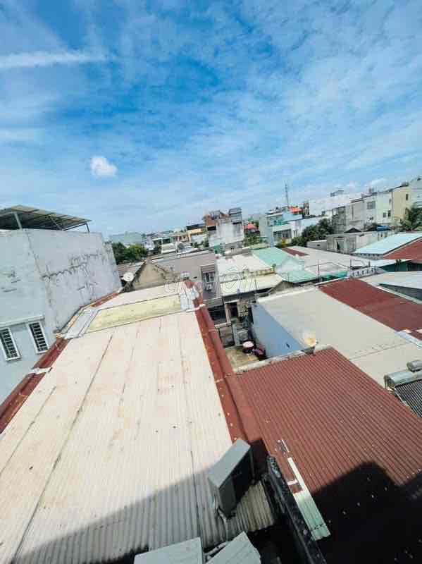 Cho thuê phòng sẵn máy lạnh, sạch sẽ thoáng mát tại đường 160