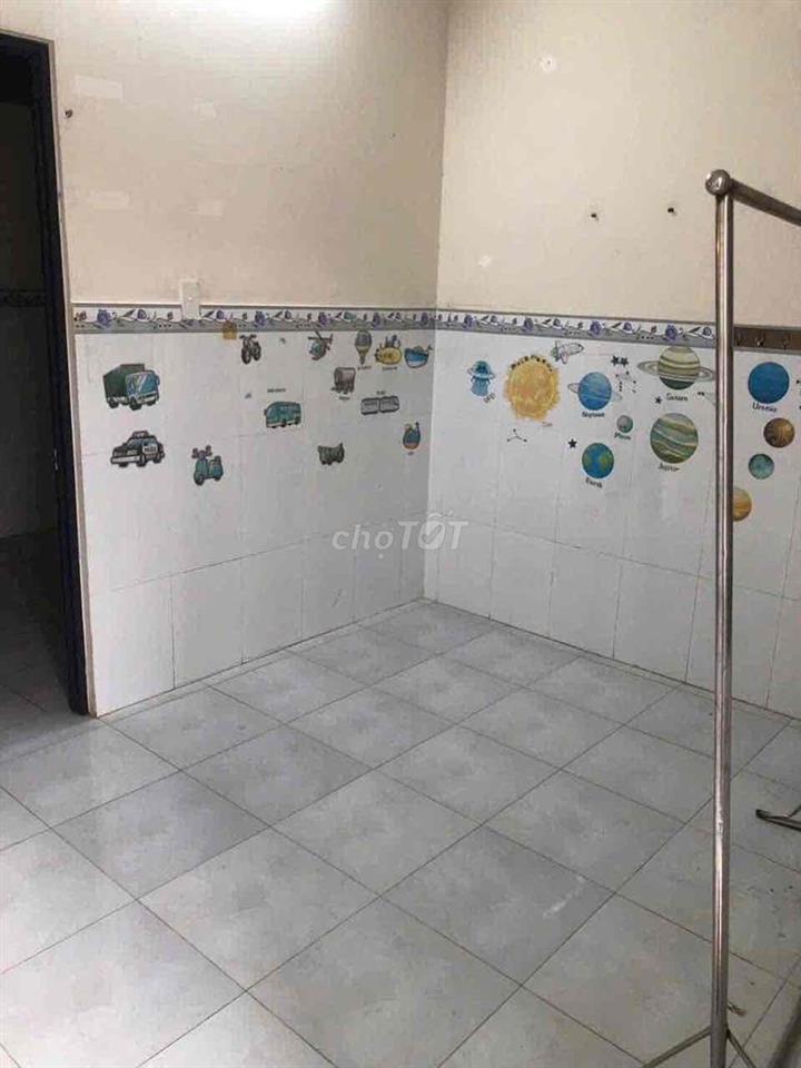 Nhà 1 trệt 1 lầu 2PN  Mặt tiền đường gần Lã Xuân Oai  Q.9