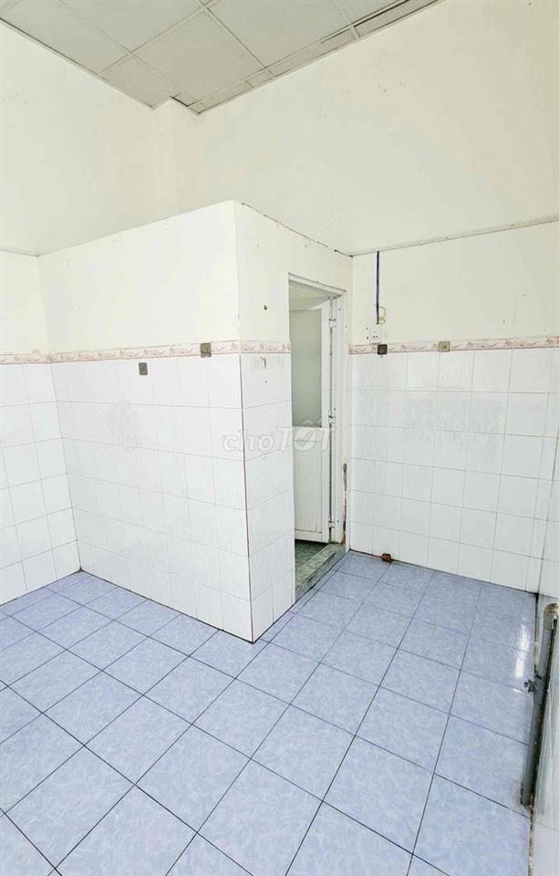Nhà 1 trệt 1 lững 2PN DT 5x25m Mặt tiền đường Gần Phạm Văn Đồng