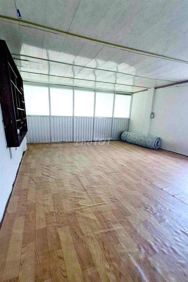 Nhà 1 trệt 1 lững 2PN DT 5x25m Mặt tiền đường Gần Phạm Văn Đồng