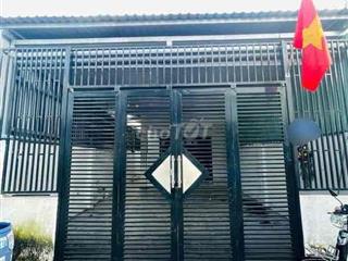Nhà 1 trệt 1 lững 2PN DT 5x25m Mặt tiền đường Gần Phạm Văn Đồng