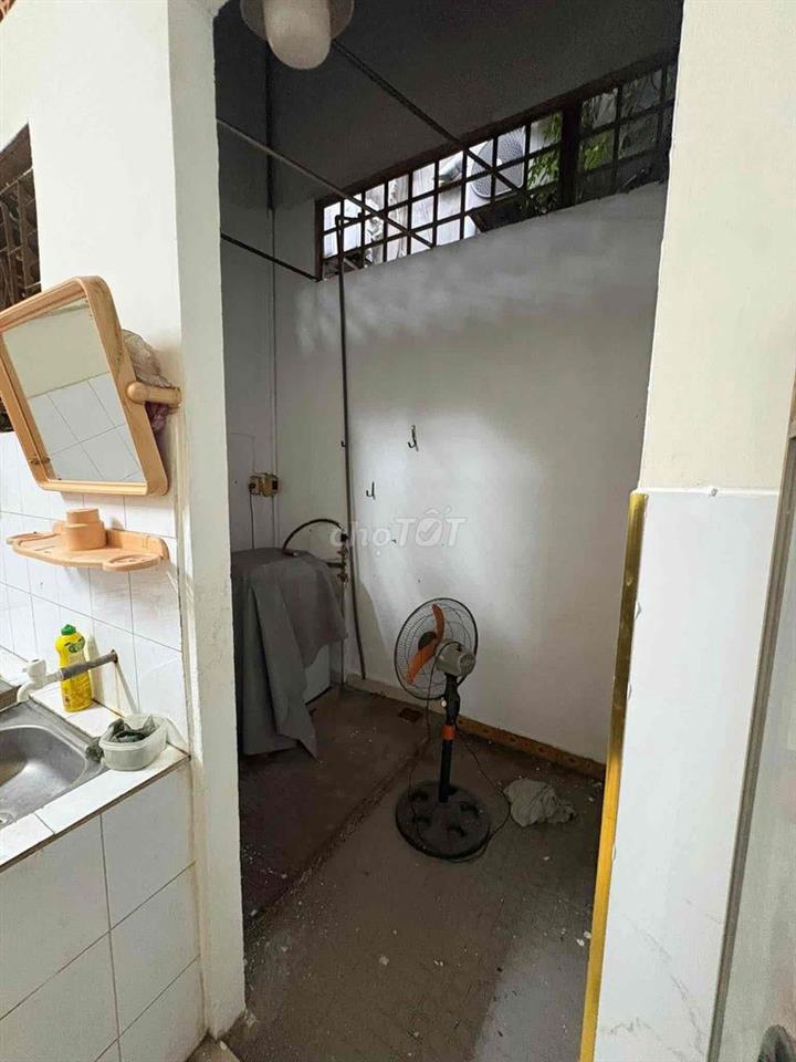 Nhà cấp 4 diện tích 80m2 hẻm đường Hoàng Hữu Nam gần ngã 3 Mỹ Thành
