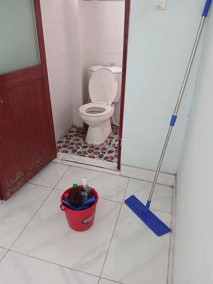Cho thuê nhà nguyên căn cách Vincom thủ đức Võ Văn Ngân 600m