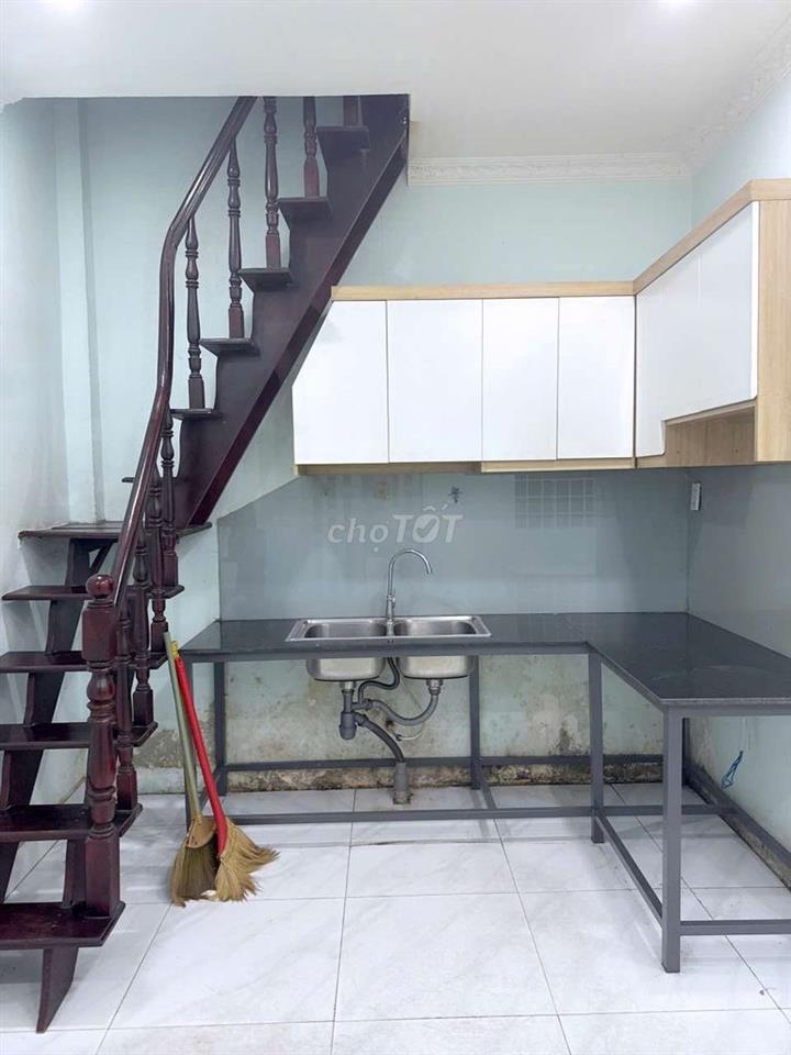 Cho thuê nhà nguyên căn cách Vincom thủ đức Võ Văn Ngân 600m