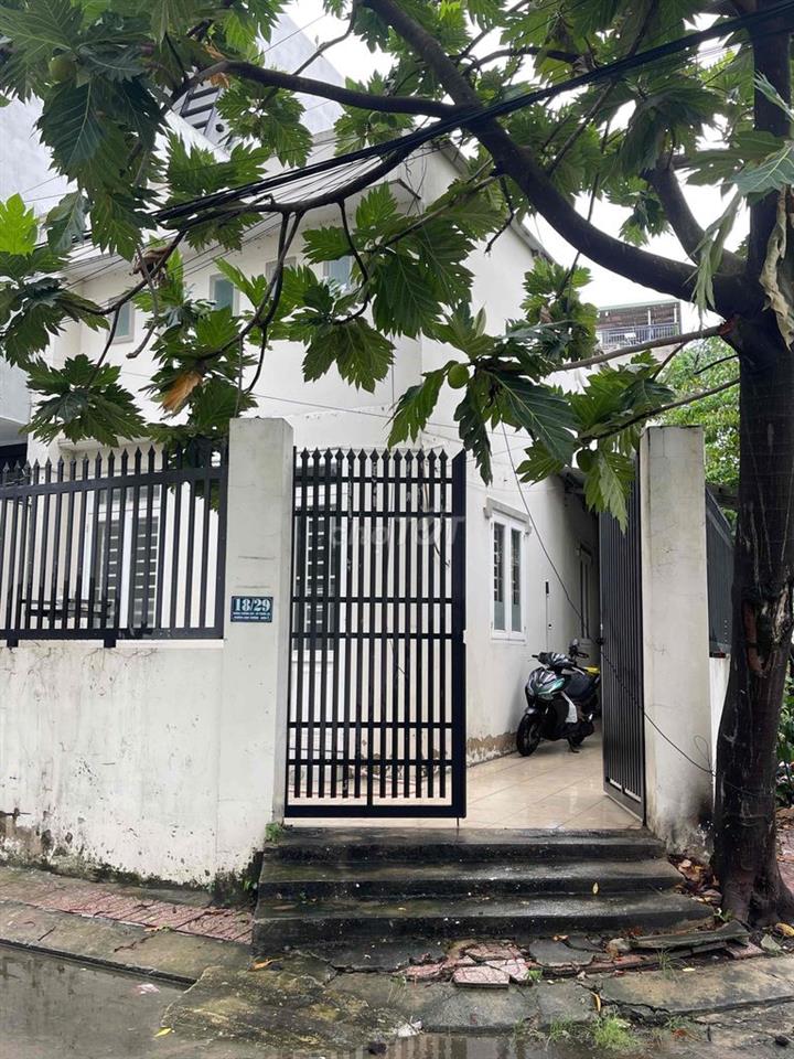 🏠 CHO THUÊ NHÀ NGUYÊN CĂN SÂN RỘNG– TRƯỜNG LƯU, P. LONG T