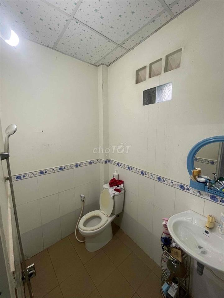 🏠 CHO THUÊ NHÀ NGUYÊN CĂN SÂN RỘNG– TRƯỜNG LƯU, P. LONG T