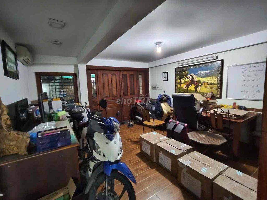 CHO THUÊ BIỆT THỰ 8x18 NGAY TRUNG TÂM HOÀNG DIỆU 2, THỦ ĐỨC