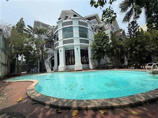 SIÊU BIỆT THỰ 1000M2 GỒM 8PN, CÓ HỒ BƠI NGAY SONG HÀNH XLHN, NGÃ 4 MK