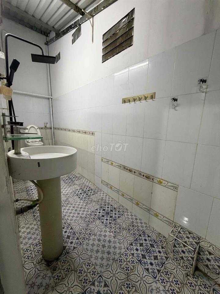 Cho thuê nhà nguyên căn gần ga Metro Bình Thái