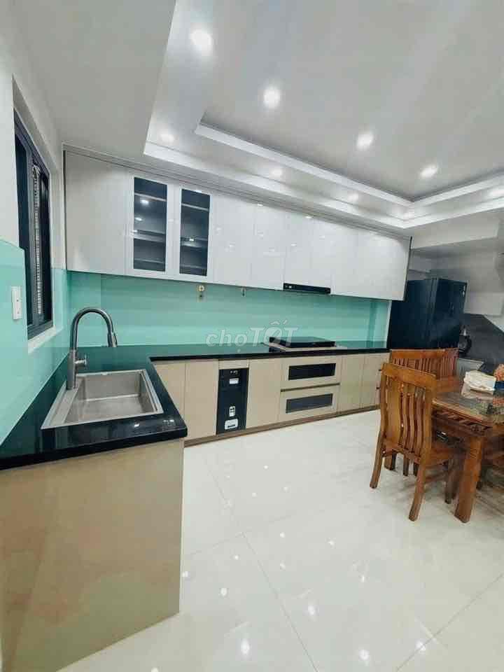 NHÀ MỚI 100% 5PN KẾ VẠN PHÚC CITY THỦ ĐỨC SÂN ĐẬU OTO SẴN MÁY LẠNH