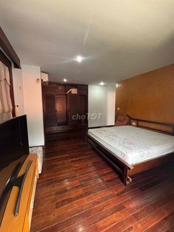 NHÀ NGUYÊN CĂN KDC HỒNG LONG,OTO ĐẬU TRONG NHÀ,GẦN VẠN PHÚC CITY