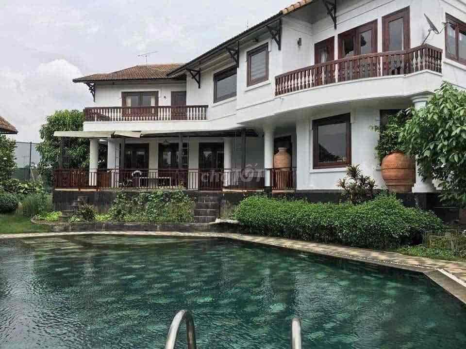 NHÀ NGUYÊN CĂN KDC HỒNG LONG,OTO ĐẬU TRONG NHÀ,GẦN VẠN PHÚC CITY