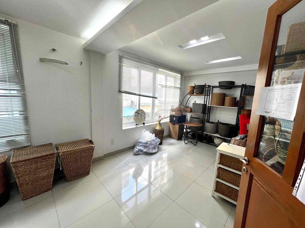 BIỆT THỰ SÂN VƯỜN KDC BÌNH DÂN-HIỆP BÌNH-GẦN GIGAMALL-8PN-OTO ĐẬU
