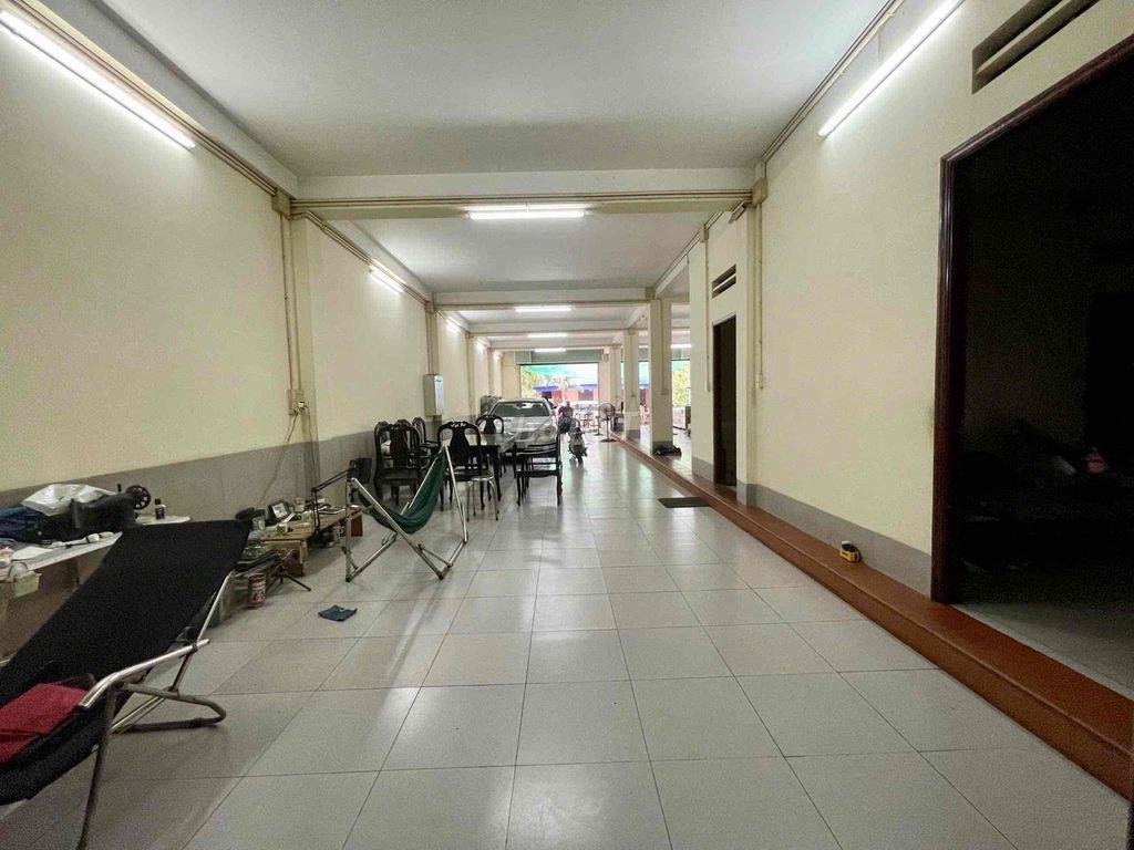 CHO THUÊ NHÀ MẶT TIỀN KHU HÀNH CHÍNH DĨ AN - BÌNH DƯƠNG