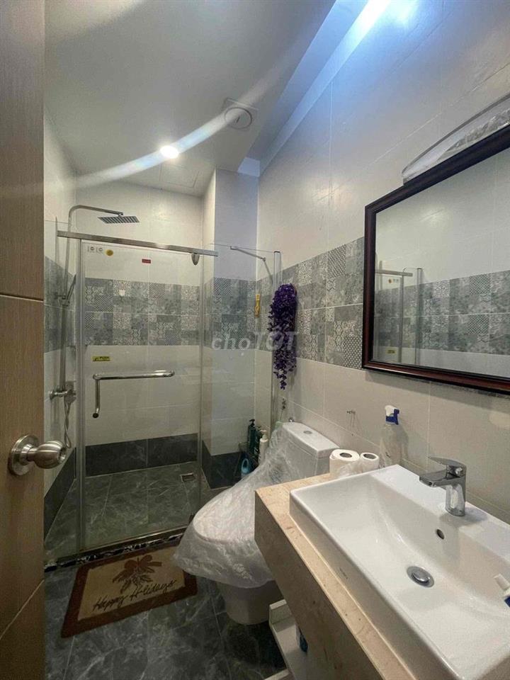 CHO THUÊ NHÀ KHU COMPOUND LITTLE VILLAGE GẦN TTTM GIGAMALL,HẦM 4 TẦNG