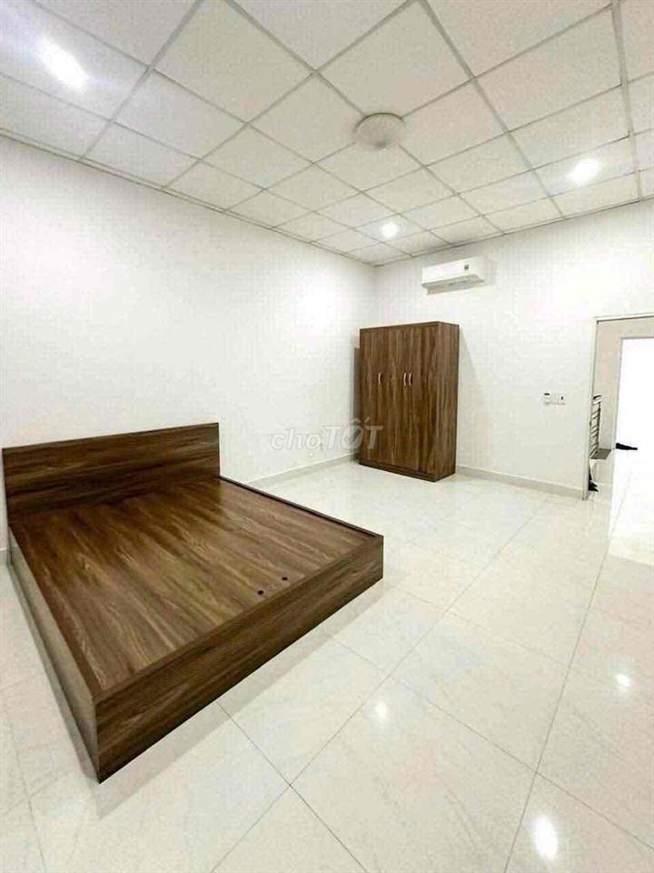 cho thuê nhà mặt tiền đường số Phước Bình,Quận 9