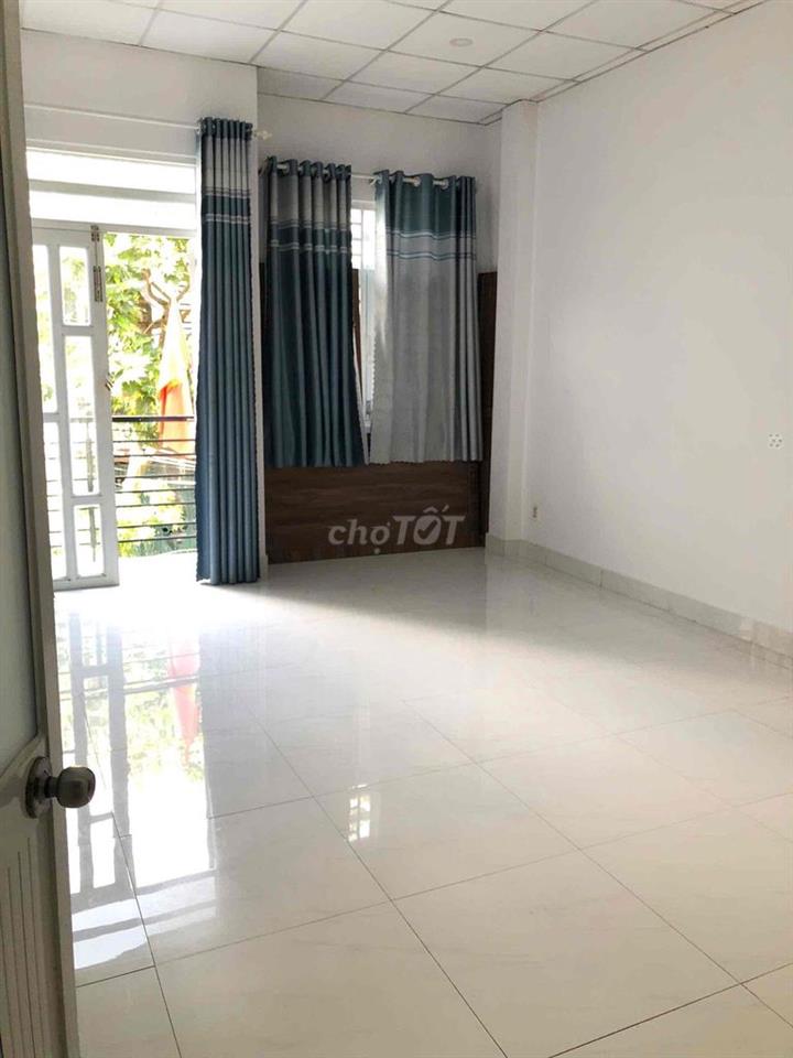 cho thuê nhà mặt tiền đường 12 Phước Bình,Q9 giá 12tr