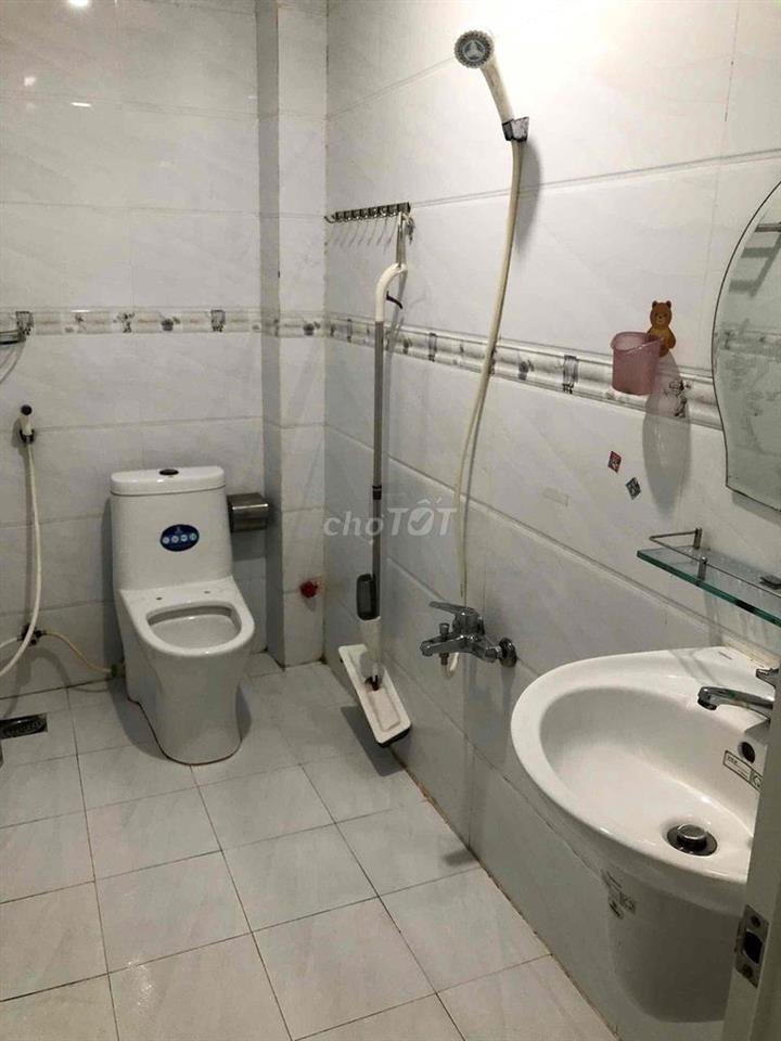 cho thuê nhà mặt tiền đường 12 Phước Bình,Q9 giá 12tr