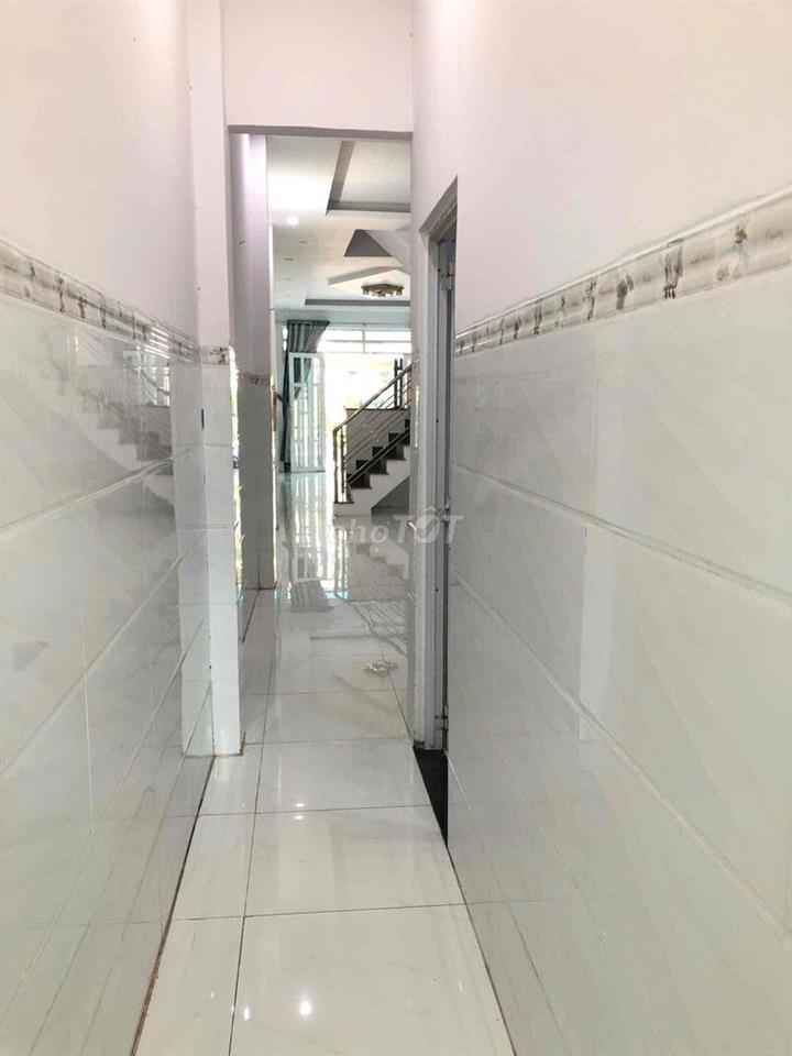 cho thuê nhà mặt tiền đường 12 Phước Bình,Q9 giá 12tr
