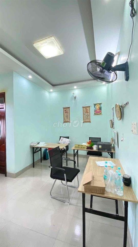 cho thuê văn phòng,sẵn bàn ghế máy lạnh,Phước Long A,Q9