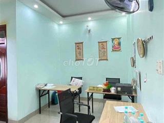 cho thuê văn phòng,sẵn bàn ghế máy lạnh,Phước Long A,Q9