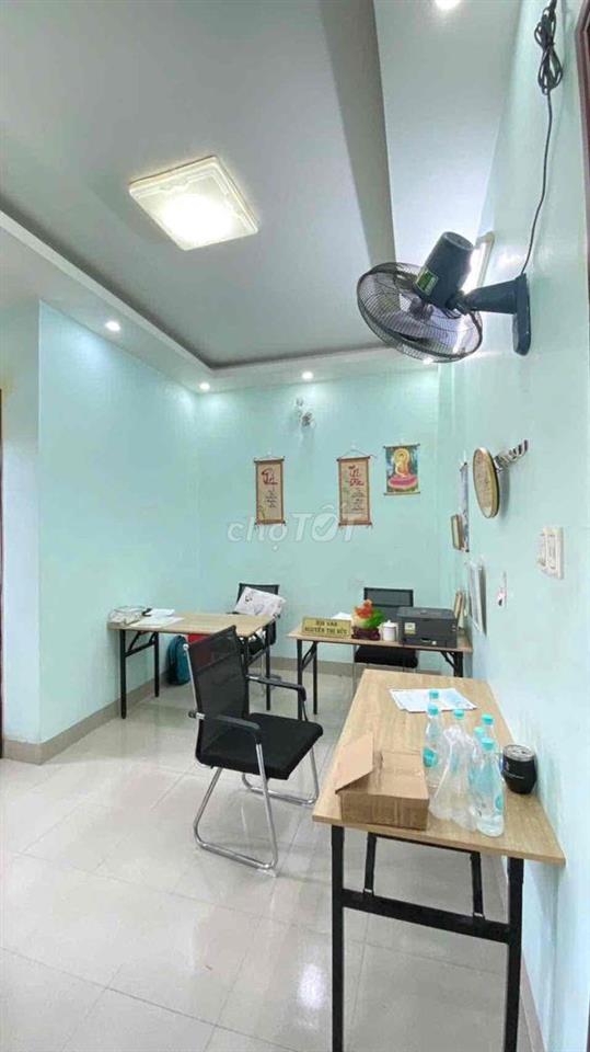 cho thuê văn phòng,sẵn bàn ghế máy lạnh,Phước Long A,Q9