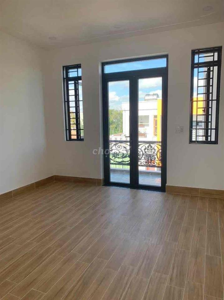 CHO THUÊ NHÀ NGUYÊN CĂN 3 Tầng gần Khu công nghệ cao Q9
