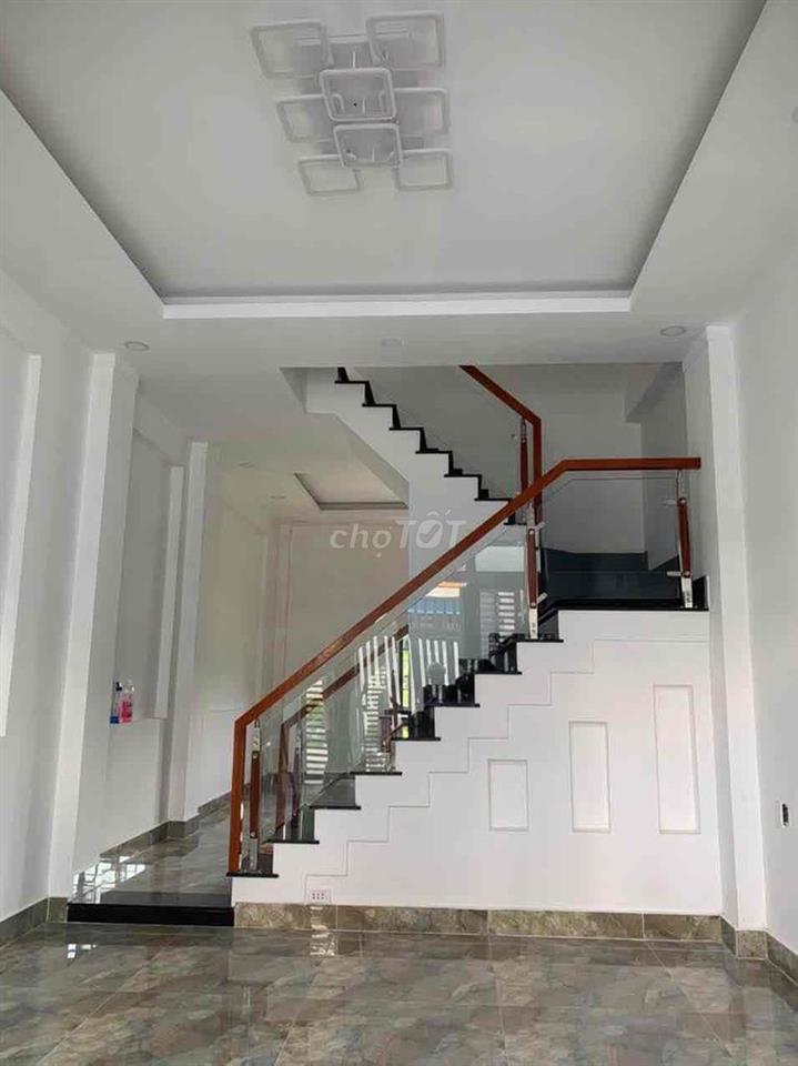 CHO THUÊ NHÀ NGUYÊN CĂN 3 Tầng gần Khu công nghệ cao Q9