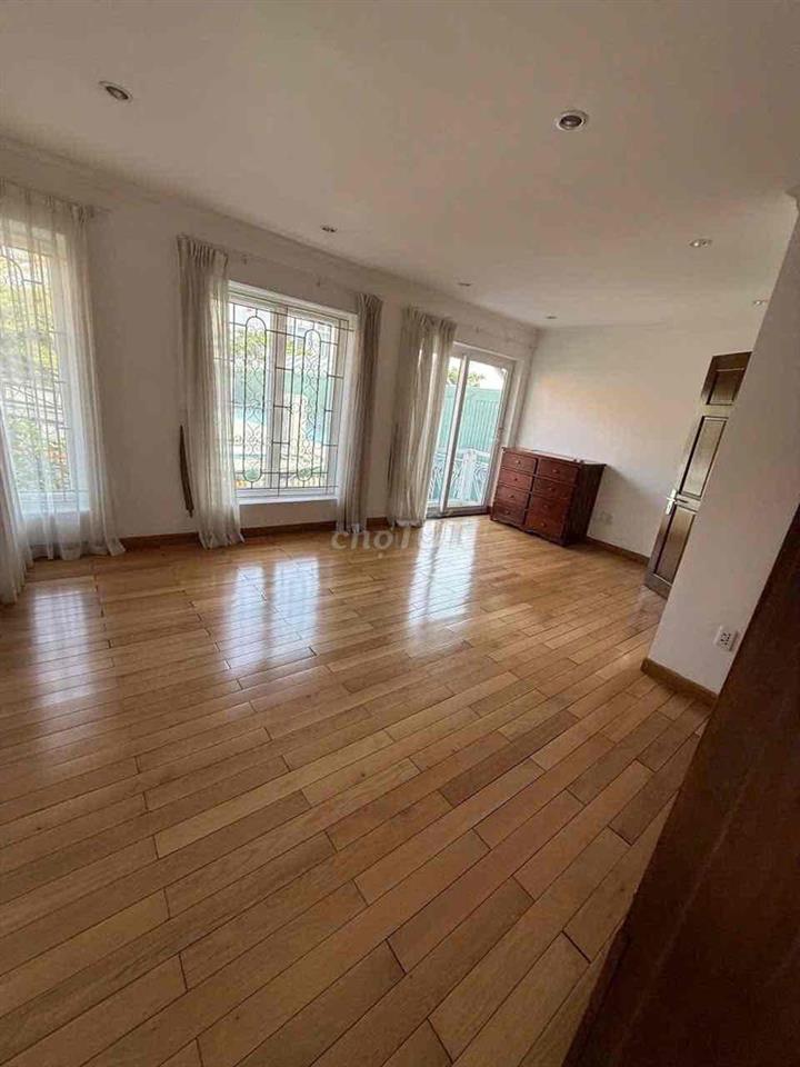 🍭Villa Thảo Điền 10x20m, trần cao Duplex Ở, VP, Studio,…