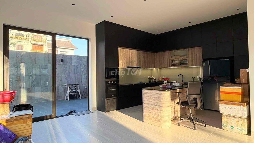 Bước Vào Là Muốn Ở Luôn😍! Villa 8x20m Không Gian Mở, 4PN sân vườn mini