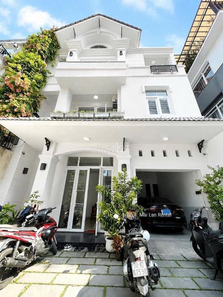 Biệt thự Trần Não DTSD ~384m2 | Gara Trệt 2 Lầu 4 phòng siêu rộng