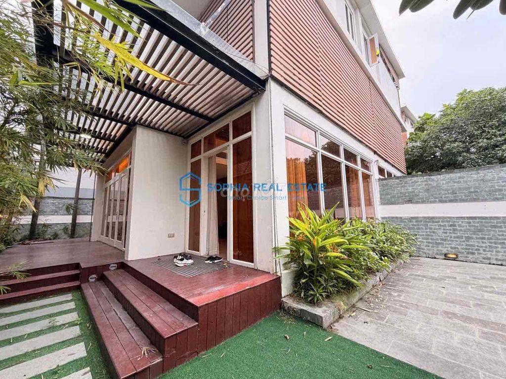 🔥𝐕𝐢𝐥𝐥𝐚 𝐃𝐮𝐩𝐥𝐞𝐱 Thảo Điền DT 240m2,Full nội thất sân vườn, 3 lầu