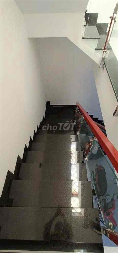cho thuê nhà nguyên căn mới sạch đẹp