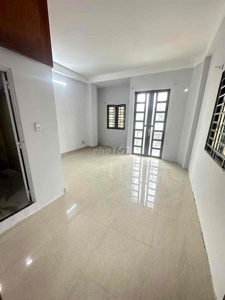 (14tr) Cho Thuê Nhà ,1 Trệt 2 lầu, Đường Xe Tải ,sát Đỗ Xuân Hợp-Q9