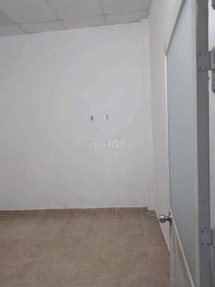 (4tr5) Cho Thuê Nhà Nguyên Căn đường 475 - Gần Đỗ Xuân Hợp PLb Q9