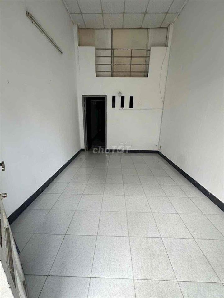 (8tr) Cho Thuê Nhà Mặt Tiền , Gần Ngã Tư Thủ Đức -Đường Quang Trung Q9