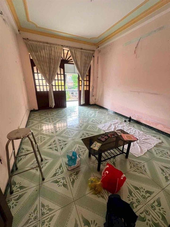 ( 18tr ) Cho Thuê Mặt Bằng  . 1 Trệt, 2 Lầu , Sát Đỗ Xuân Hợp PLB - Q9