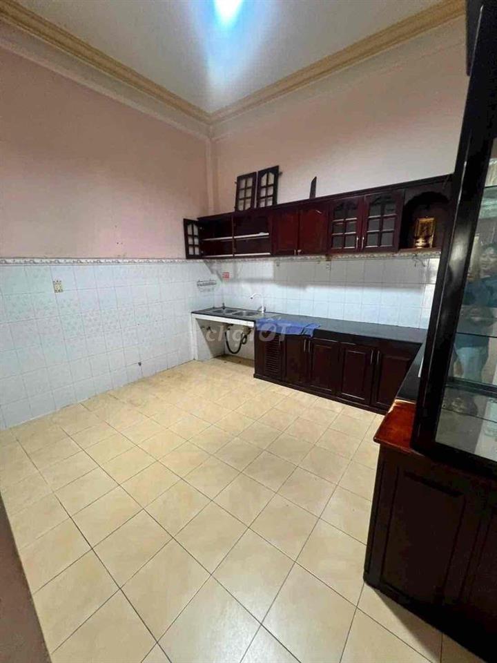 ( 18tr ) Cho Thuê Mặt Bằng  . 1 Trệt, 2 Lầu , Sát Đỗ Xuân Hợp PLB - Q9