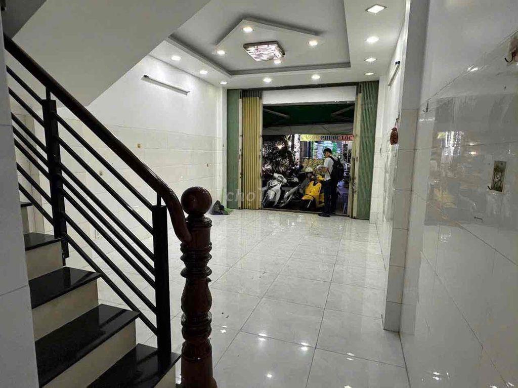 (14tr) Cho Thuê Nhà Mặt Tiền Gần Đỗ Xuân Hợp . 3 Tầng PLb  - Q9