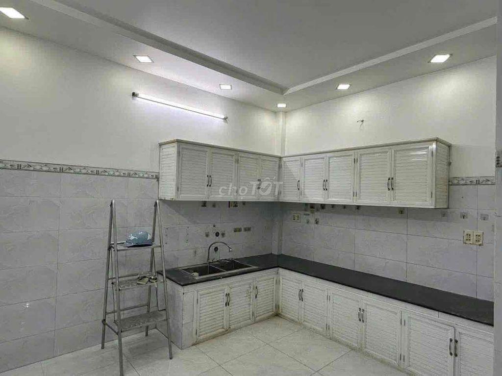 (14tr) Cho Thuê Nhà Mặt Tiền Gần Đỗ Xuân Hợp . 3 Tầng PLb  - Q9