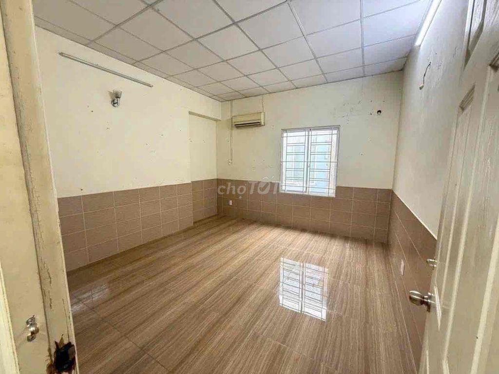 (12tr) Cho Thuê Nhà Nguyên Căn , Mặt Tiền Xe Tải Sát Đỗ Xuân Hợp-Q9