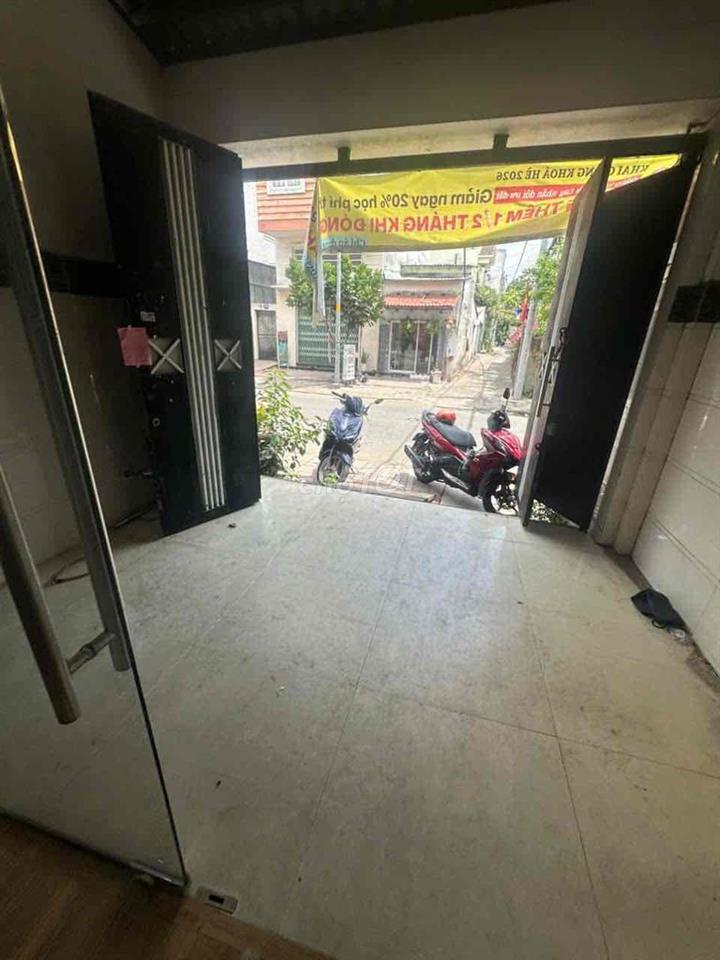( 15tr ) Cho Thuê Nhà Nguyên Căn Mặt Tiền Đường Kinh Doanh Sầm Uất-Q9