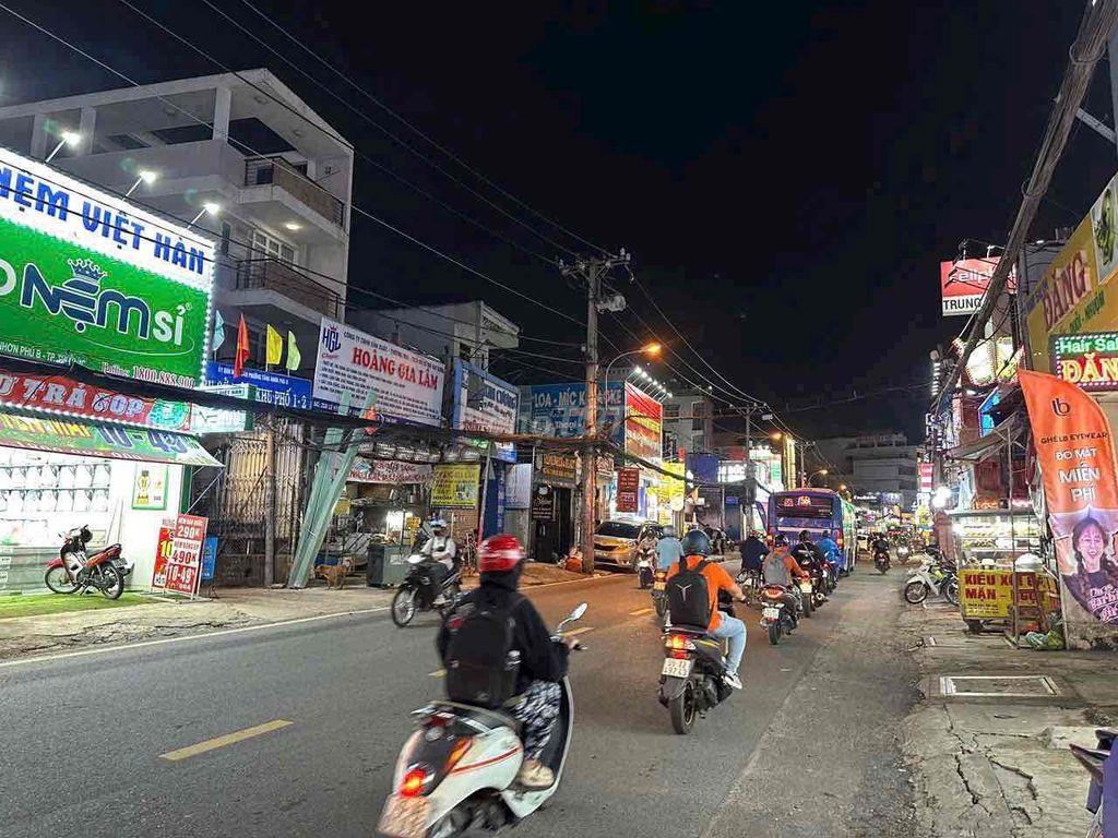 ( 15tr ) Cho Thuê Nhà Nguyên Căn Mặt Tiền Đường Kinh Doanh Sầm Uất-Q9