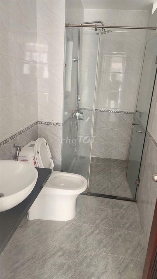 Cho Thuê Nhà 1 Trệt 2 Lầu 3PN,3WC đường Nguyễn Duy Trinh 